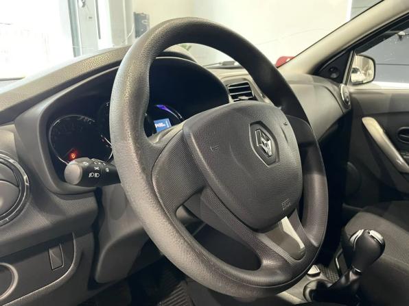 Renault Logan II с пробегом 2017 года, цена 800 000 рублей, 95429 км, седан, Автокод Объявления