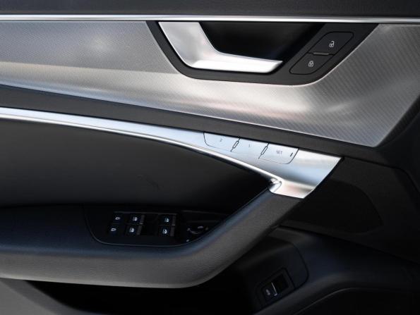 Audi A6 V (C8) с пробегом 2019 года, цена 3 675 000 рублей, 109995 км, седан, Автокод Объявления