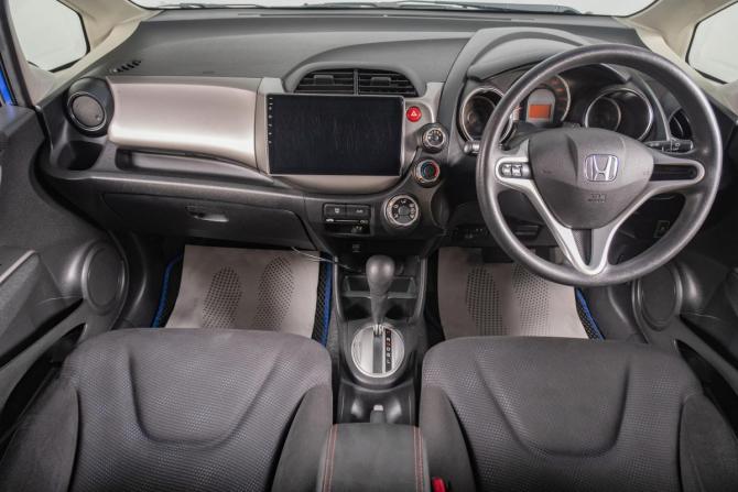 Honda Fit II с пробегом 2011 года, цена 969 000 рублей, 109300 км, хэтчбек, Автокод Объявления