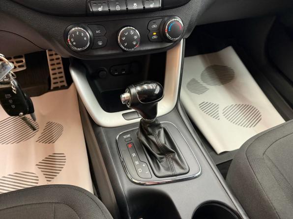 Kia Ceed II с пробегом 2013 года, цена 949 000 рублей, 255000 км, универсал, Автокод Объявления