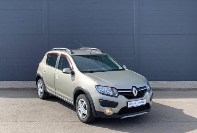 Renault Sandero II с пробегом 2016 года, цена 720 000 рублей, 118998 км, хэтчбек, Автокод Объявления