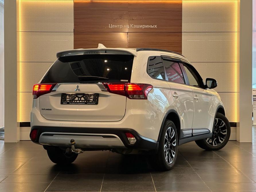 Mitsubishi Outlander III Рестайлинг 3 Челябинск  - изображение 4