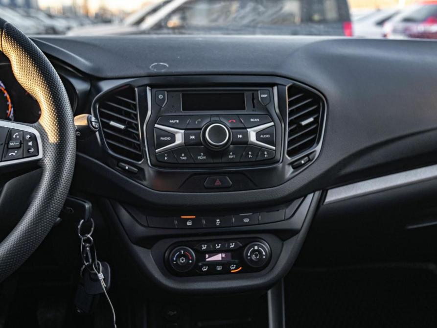 Lada (ВАЗ) Vesta I Санкт-Петербург  - изображение 7