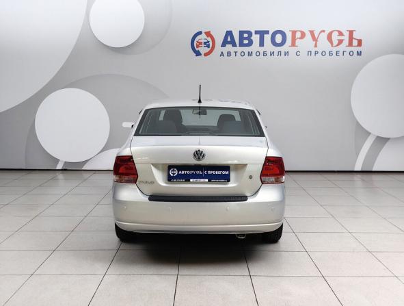 Volkswagen Polo V с пробегом 2015 года, цена 898 000 рублей, 106000 км, седан, Автокод Объявления