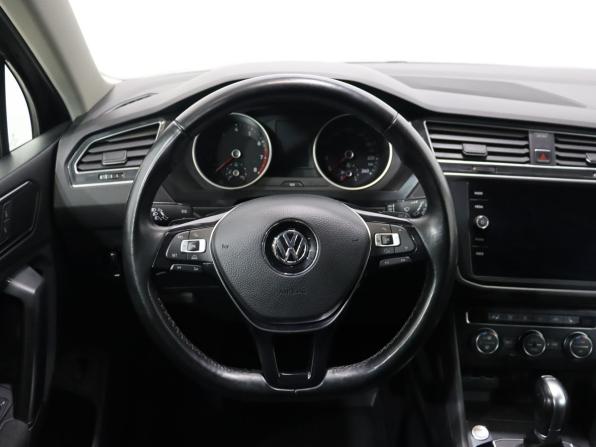Volkswagen Tiguan II с пробегом 2018 года, цена 2 040 000 рублей, 258606 км, внедорожник, Автокод Объявления