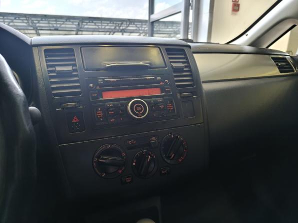Nissan Tiida I Рестайлинг с пробегом 2013 года, цена 750 000 рублей, 190000 км, седан, Автокод Объявления