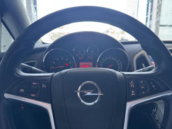 Opel Astra J с пробегом 2011 года, цена 644 000 рублей, 113000 км, хэтчбек, Автокод Объявления