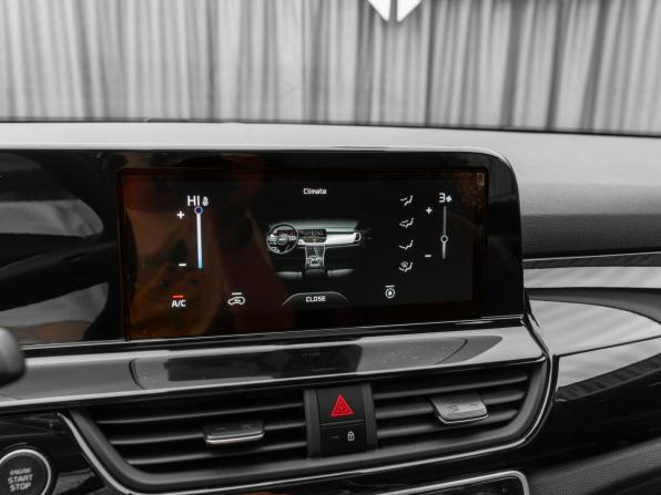 Kia Seltos I Рестайлинг с пробегом 2024 года, цена 2 380 000 рублей, 29980 км, внедорожник, Автокод Объявления