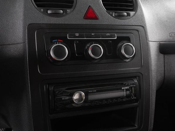 Volkswagen Caddy III Рестайлинг с пробегом 2012 года, цена 960 000 рублей, 306207 км, фургон, Автокод Объявления
