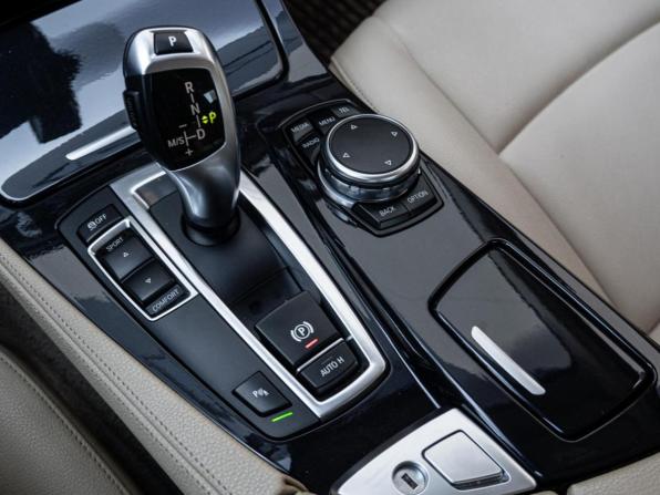 BMW 5 серии VI (F10/F11/F07) Рестайлинг с пробегом 2013 года, цена 1 965 000 рублей, 223984 км, седан, Автокод Объявления