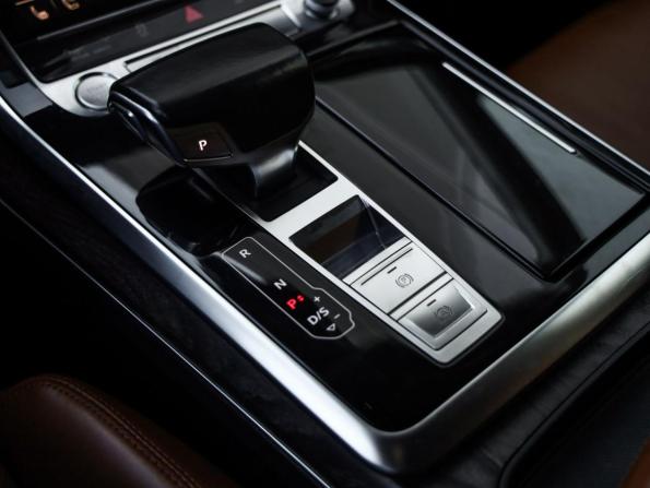 Audi Q8 I (4M) с пробегом 2018 года, цена 4 249 000 рублей, 241959 км, внедорожник, Автокод Объявления