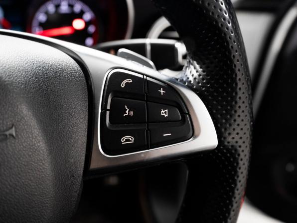 Mercedes-Benz C-Класс IV (W205) с пробегом 2018 года, цена 2 000 000 рублей, 63404 км, седан, Автокод Объявления