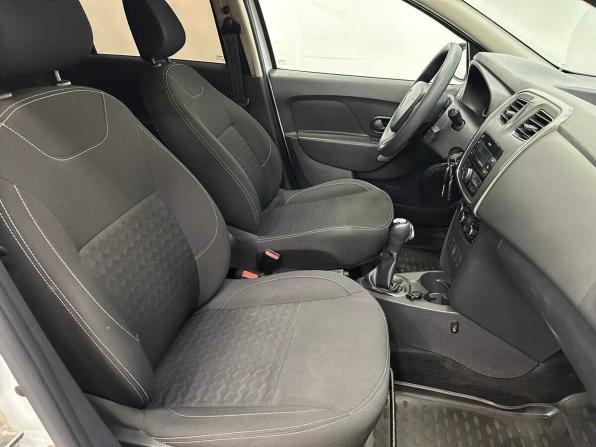 Renault Logan II с пробегом 2018 года, цена 790 000 рублей, 91593 км, седан, Автокод Объявления