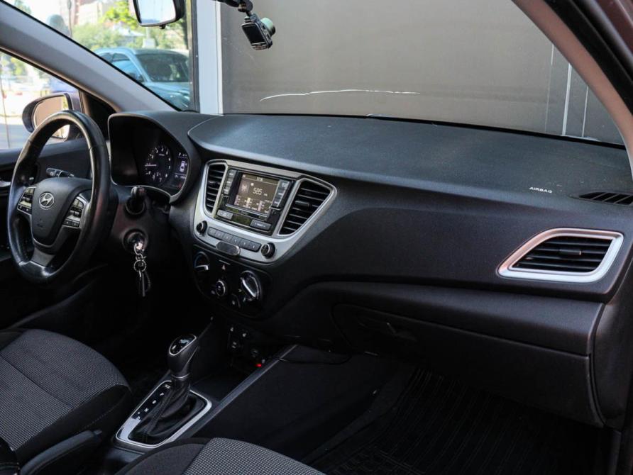 Hyundai Solaris II Москва  - изображение 8
