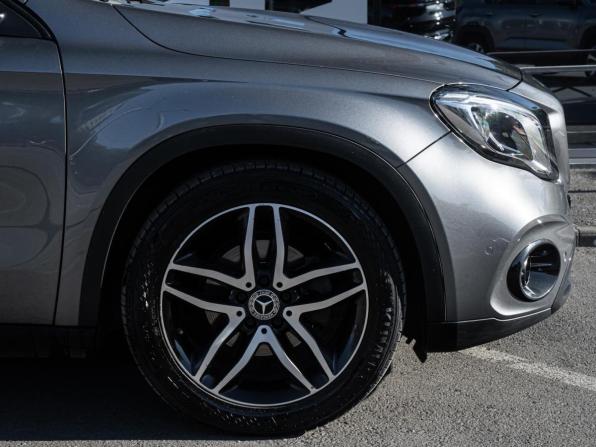 Mercedes-Benz GLA I (X156) Рестайлинг с пробегом 2019 года, цена 2 019 700 рублей, 184505 км, внедорожник, Автокод Объявления