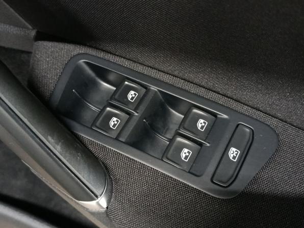 Volkswagen Golf VII с пробегом 2017 года, цена 1 560 000 рублей, 83464 км, универсал, Автокод Объявления