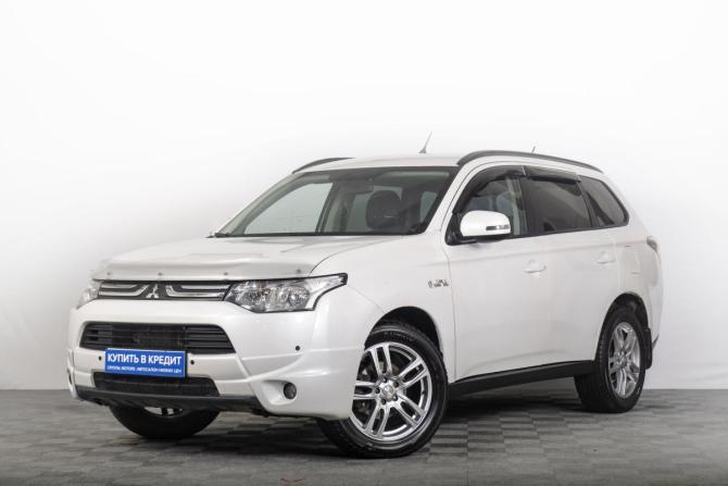Mitsubishi Outlander III с пробегом 2013 года, цена 1 779 000 рублей, 182000 км, внедорожник, Автокод Объявления