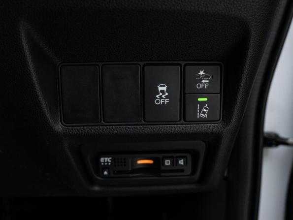 Honda Stepwgn V Рестайлинг с пробегом 2019 года, цена 2 395 000 рублей, 73018 км, минивэн, Автокод Объявления