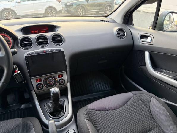 Peugeot 308 I с пробегом 2011 года, цена 395 000 рублей, 207000 км, хэтчбек, Автокод Объявления