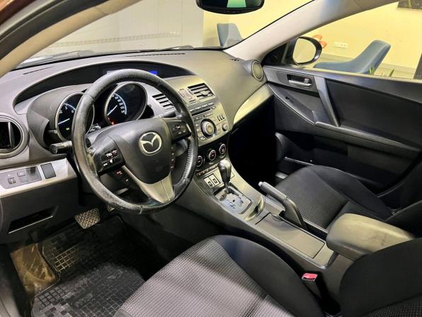 Mazda 3 II (BL) Рестайлинг с пробегом 2011 года, цена 770 000 рублей, 265022 км, седан, Автокод Объявления