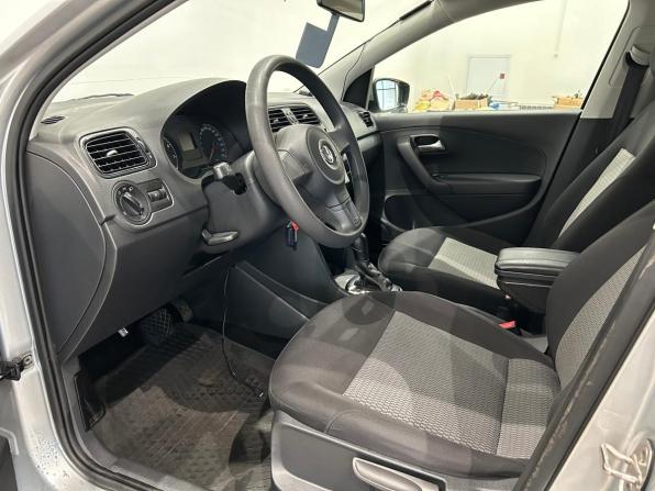 Volkswagen Polo V с пробегом 2014 года, цена 779 000 рублей, 133560 км, седан, Автокод Объявления