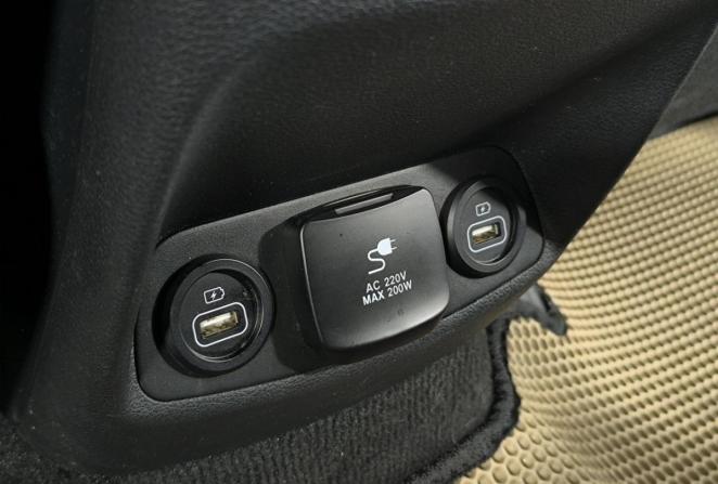 Hyundai Santa Fe IV Рестайлинг с пробегом 2021 года, цена 3 315 000 рублей, 129158 км, внедорожник, Автокод Объявления