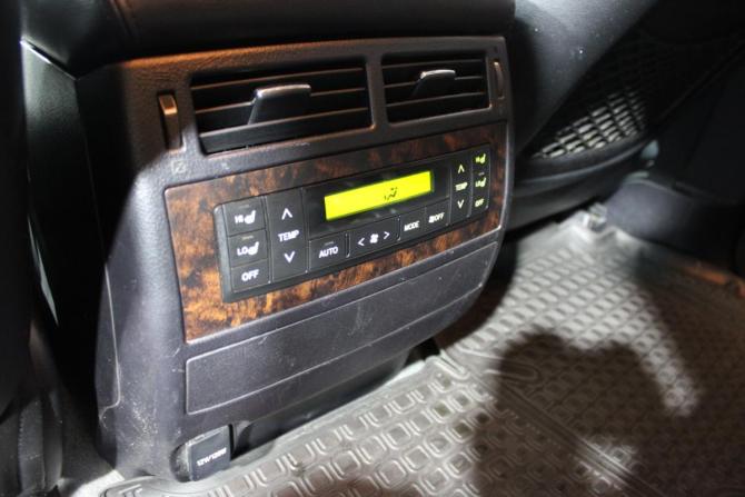 Toyota Land Cruiser 200 Series Рестайлинг 1 с пробегом 2014 года, цена 3 249 000 рублей, 295588 км, внедорожник, Автокод Объявления