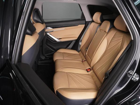 Geely Atlas II с пробегом 2023 года, цена 2 399 000 рублей, 73144 км, внедорожник, Автокод Объявления