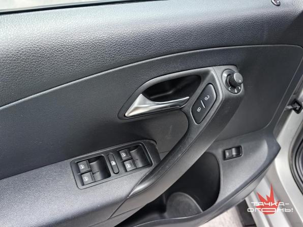 Volkswagen Polo V Рестайлинг с пробегом 2019 года, цена 1 258 000 рублей, 94560 км, седан, Автокод Объявления