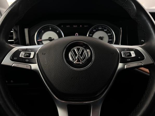 Volkswagen Touareg III с пробегом 2018 года, цена 3 565 000 рублей, 216880 км, внедорожник, Автокод Объявления