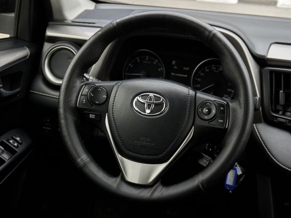Toyota RAV4 IV (XA40) Рестайлинг с пробегом 2016 года, цена 2 250 000 рублей, 134263 км, внедорожник, Автокод Объявления