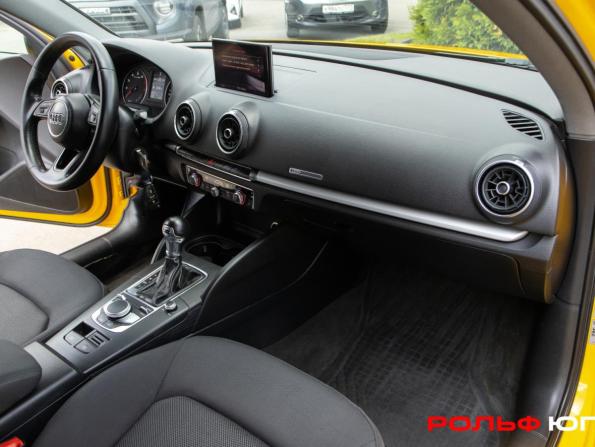 Audi A3 III (8V) Рестайлинг с пробегом 2018 года, цена 1 328 000 рублей, 205226 км, седан, Автокод Объявления
