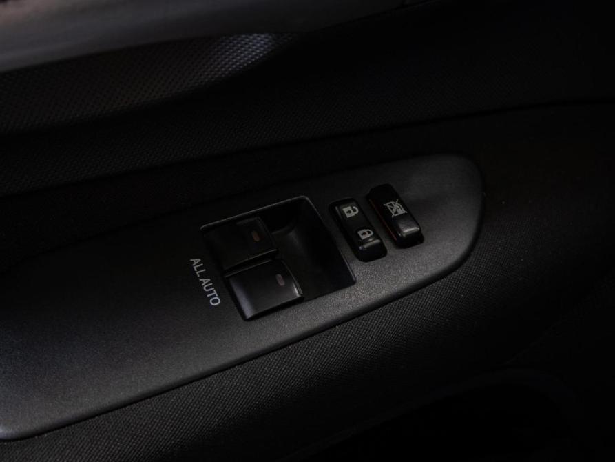 Toyota Auris I Рестайлинг Краснодар  - изображение 17