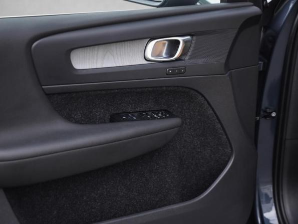 Volvo XC40 I с пробегом 2021 года, цена 3 549 000 рублей, 80677 км, внедорожник, Автокод Объявления