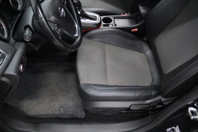 Opel Astra J с пробегом 2011 года, цена 795 850 рублей, 96643 км, хэтчбек, Автокод Объявления