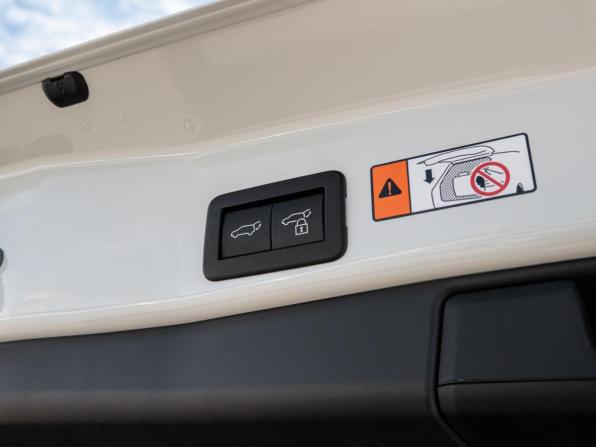 Toyota RAV4 VI (XA60) с пробегом 2026 года, цена 4 230 000 рублей, 40 км, внедорожник, Автокод Объявления