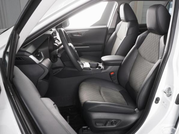 Toyota RAV4 V (XA50) с пробегом 2024 года, цена 4 099 000 рублей, 55 км, внедорожник, Автокод Объявления