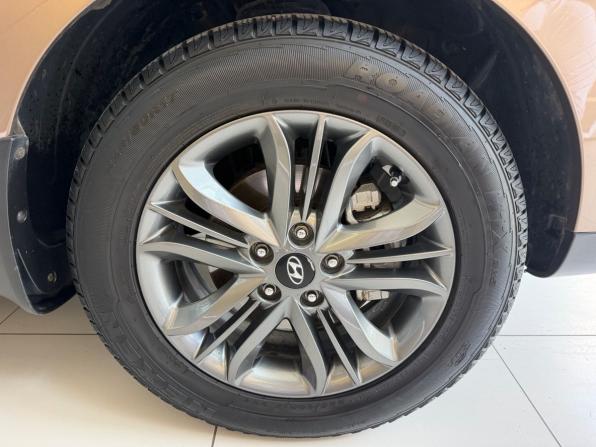 Hyundai ix35 I Рестайлинг с пробегом 2014 года, цена 1 610 000 рублей, 92159 км, внедорожник, Автокод Объявления
