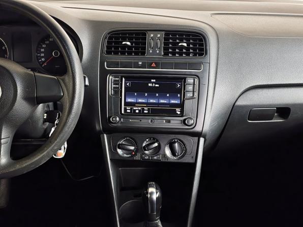 Volkswagen Polo V с пробегом 2010 года, цена 597 000 рублей, 267916 км, хэтчбек, Автокод Объявления