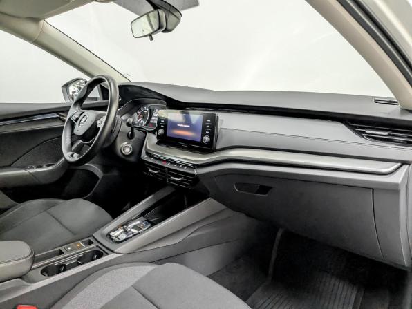 Skoda Octavia IV (A8) с пробегом 2021 года, цена 2 440 000 рублей, 52826 км, лифтбек, Автокод Объявления