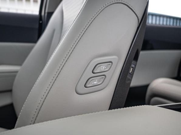 Kia Carnival IV с пробегом 2023 года, цена 4 630 000 рублей, 53952 км, минивэн, Автокод Объявления