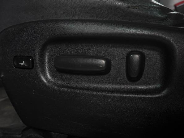 Toyota Highlander II (XU40) Рестайлинг с пробегом 2011 года, цена 1 699 000 рублей, 367694 км, внедорожник, Автокод Объявления