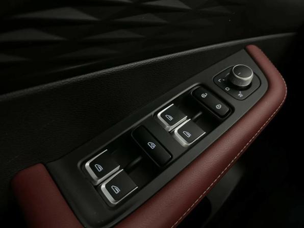 Geely Coolray I Рестайлинг с пробегом 2024 года, цена 2 049 000 рублей, 53841 км, внедорожник, Автокод Объявления