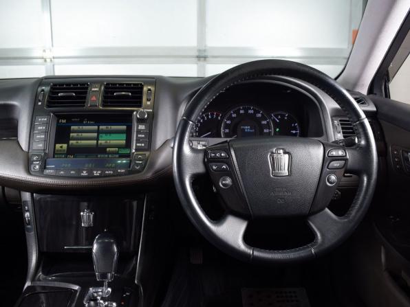 Toyota Crown XIII (S200) с пробегом 2010 года, цена 1 599 999 рублей, 242745 км, седан, Автокод Объявления
