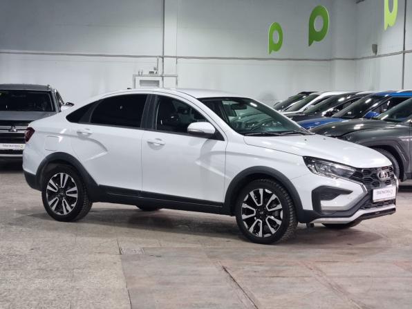Lada (ВАЗ) Vesta I Рестайлинг (NG) с пробегом 2023 года, цена 1 350 000 рублей, 24000 км, седан, Автокод Объявления