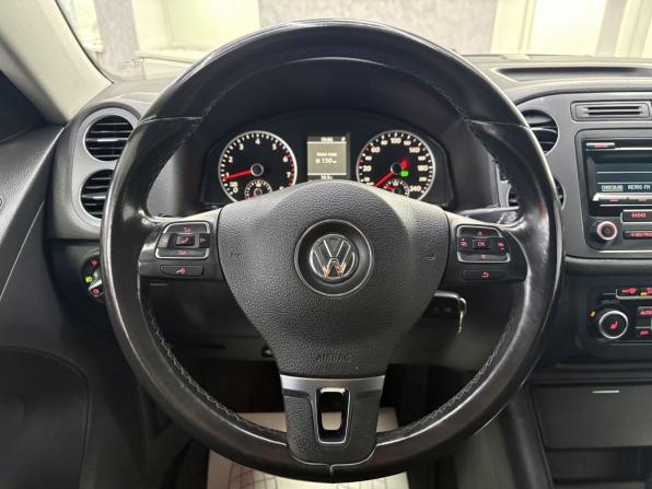 Volkswagen Tiguan I Рестайлинг с пробегом 2011 года, цена 1 265 000 рублей, 243253 км, внедорожник, Автокод Объявления