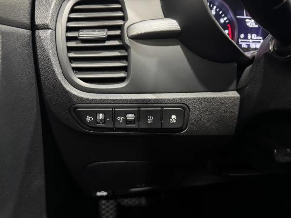 Kia Rio IV с пробегом 2019 года, цена 1 295 000 рублей, 128148 км, седан, Автокод Объявления