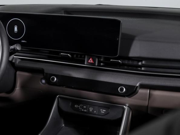 Kia Carnival IV Рестайлинг с пробегом 2024 года, цена 5 395 500 рублей, 20996 км, минивэн, Автокод Объявления