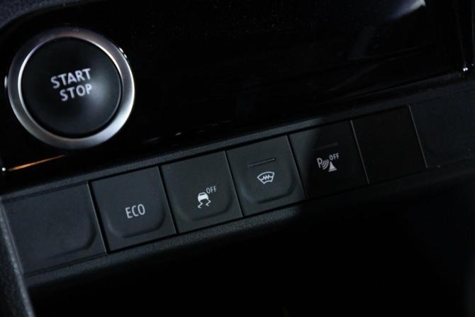Renault Kaptur I Рестайлинг с пробегом 2021 года, цена 1 839 000 рублей, 43500 км, внедорожник, Автокод Объявления