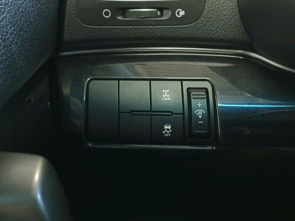 Kia Sorento II Рестайлинг с пробегом 2013 года, цена 1 590 000 рублей, 176503 км, внедорожник, Автокод Объявления